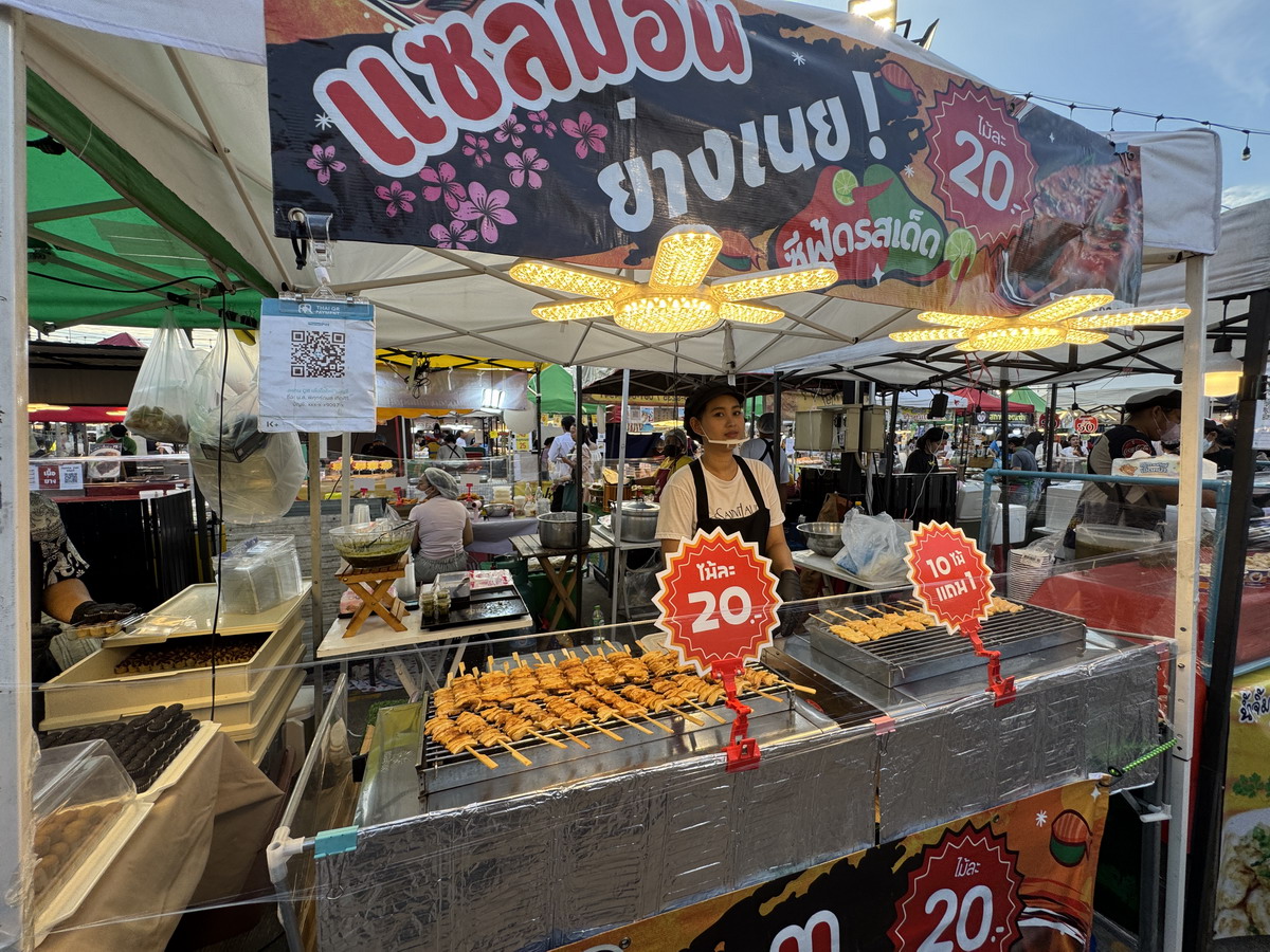 【泰國曼谷旅遊】Save One Go Market 2025：曼谷在地人逛的夜市，尚未觀光化的地方，價錢比市區觀光夜市便宜很多，想體驗在地人生活就來這邊 6996