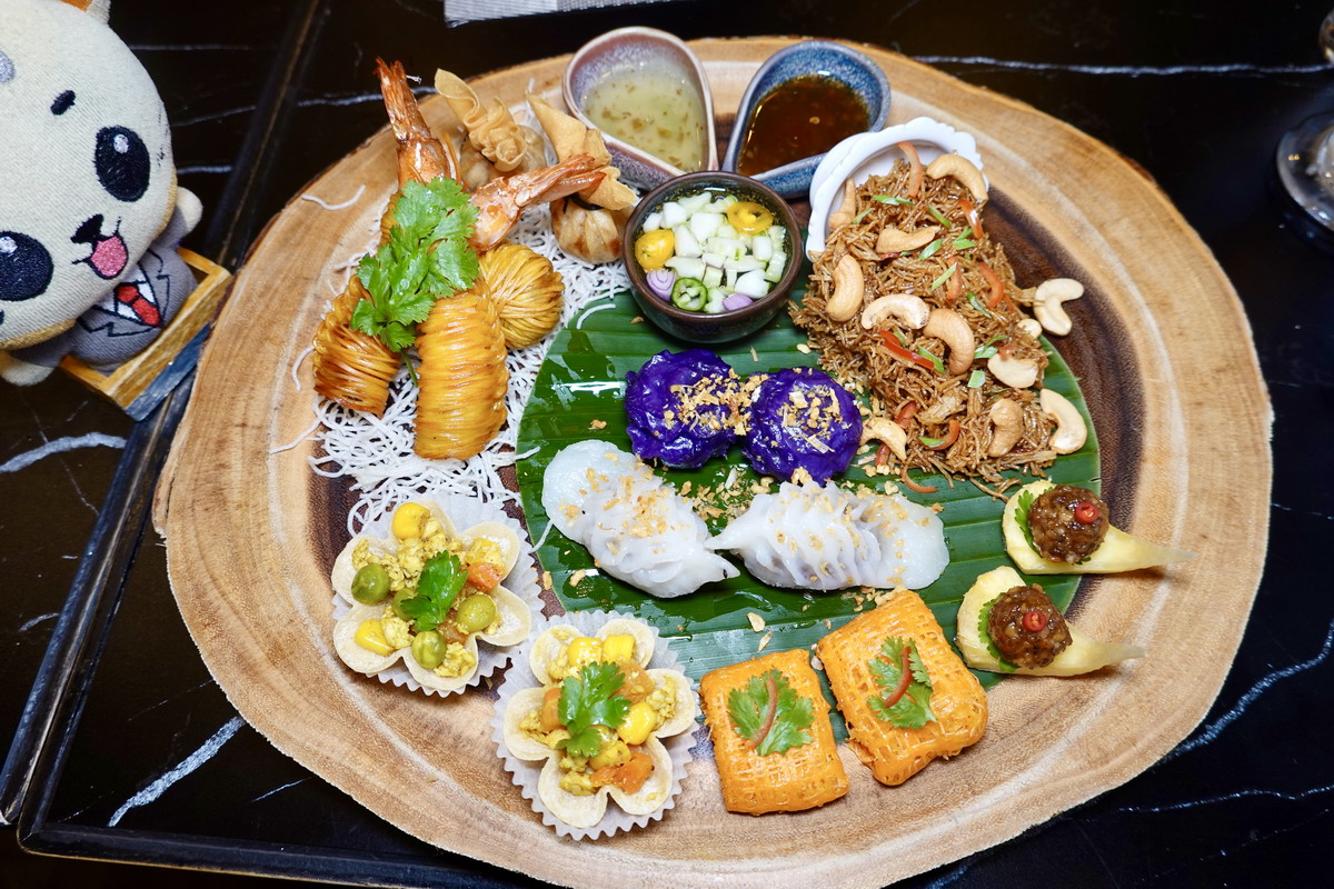 網站近期文章：【泰國曼谷美食】安雅正宗泰國菜 Anya Authentic Thai Cuisine 2025：泰國曼谷大皇宮附近的泰式正統美食，色彩繽紛又好吃，高CP值的小餐館 6997
