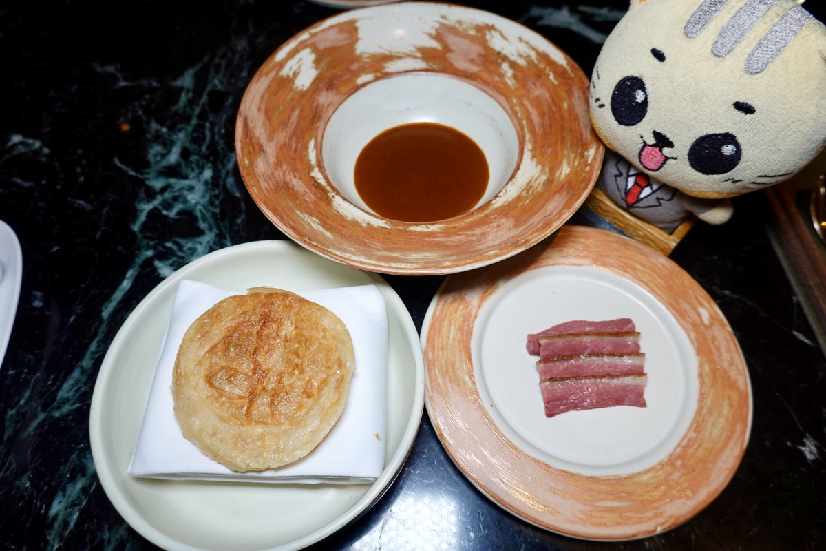 【泰國曼谷美食】外婆的孫子餐廳 Lahnyai 2025:從思念外婆出發,帶來泰國傳統皇室餐點的全新詮釋,是間有溫度、有深度的精緻餐廳,KLOOK就可訂餐 7000 【泰國曼谷美食】外婆的孫子餐廳 Lahnyai 2025:從思念外婆出發,帶來泰國傳統皇室餐點的全新詮釋,是間有溫度、有深度的精緻餐廳,KLOOK就可訂餐 7000