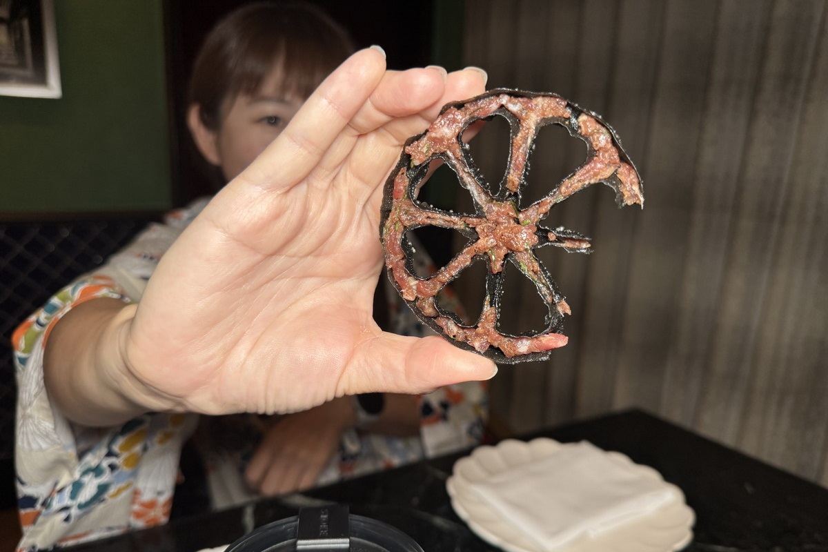 【泰國曼谷美食】外婆的孫子餐廳 Lahnyai 2025:從思念外婆出發,帶來泰國傳統皇室餐點的全新詮釋,是間有溫度、有深度的精緻餐廳,KLOOK就可訂餐 7000 【泰國曼谷美食】外婆的孫子餐廳 Lahnyai 2025:從思念外婆出發,帶來泰國傳統皇室餐點的全新詮釋,是間有溫度、有深度的精緻餐廳,KLOOK就可訂餐 7000