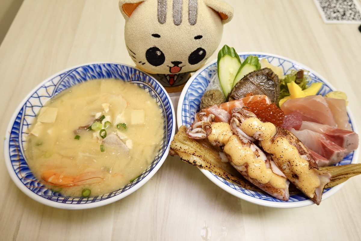 【台北六張犁站美食】136海鮮麵臥龍店 2025:痛風海鮮麵還有滿滿好料海鮮丼,高CP值的小店,上班族的救星 7006 【台北六張犁站美食】136海鮮麵臥龍店 2025:痛風海鮮麵還有滿滿好料海鮮丼,高CP值的小店,上班族的救星 7006