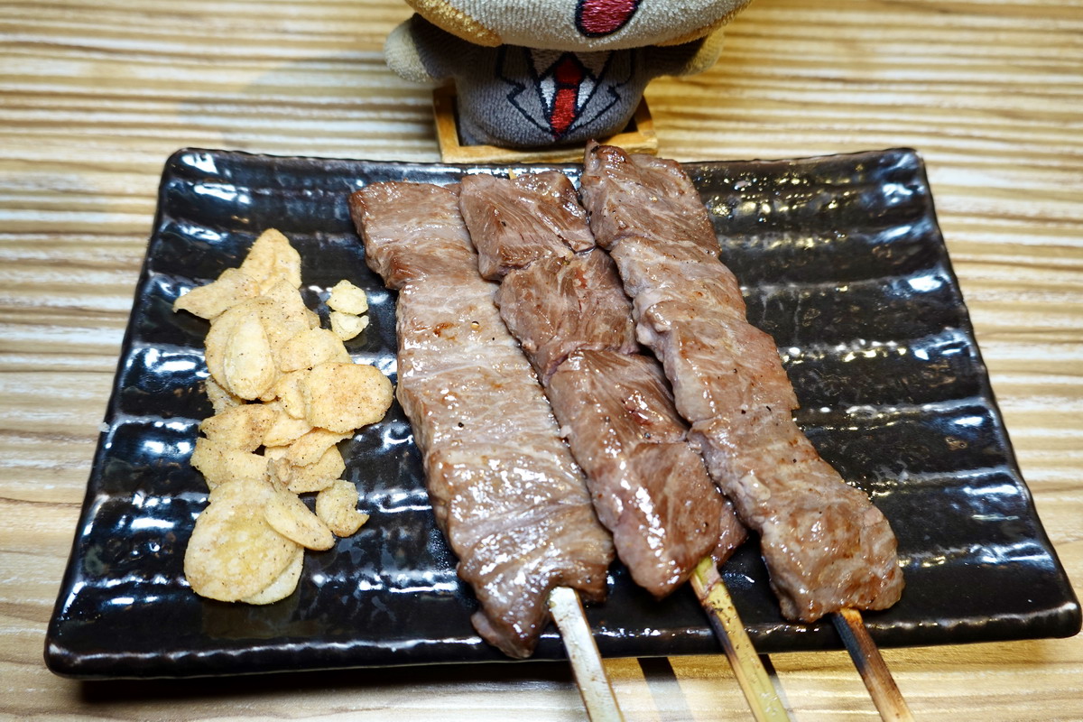 【台北南港展覽館站美食】板前屋炭烤鰻魚飯 2025:台北最值得吃的鰻魚飯,自家養鰻、手工拔刺、傳統碳烤,蒲燒和白燒鰻魚都好吃,最後的職人精神!(土用丑日7/19、7/31)7016 【台北南港展覽館站美食】板前屋炭烤鰻魚飯 2025:台北最值得吃的鰻魚飯,自家養鰻、手工拔刺、傳統碳烤,蒲燒和白燒鰻魚都好吃,最後的職人精神!(土用丑日7/19、7/31)7016