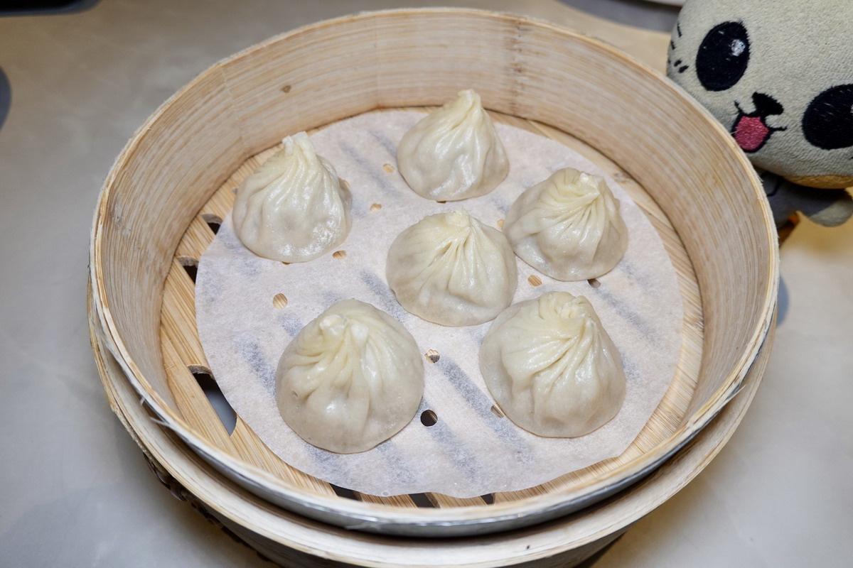 即時熱門文章：【台北市政府站美食】漢來上海湯包台北Dream Plaza店 2025：現點現做18摺小籠湯包，台北Dream Plaza新開幕熱門店，逛街購物用餐好地方 7028