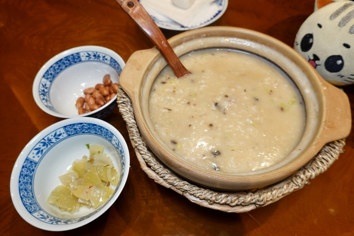 【台北民權西路站美食】永豐號潮州菜 2025：台灣少見的潮州汕頭菜，帶來道地滷水、砂鍋粥、沙茶火鍋、蠔烙、絲瓜烙等好菜，是聚餐口袋新名單 7030