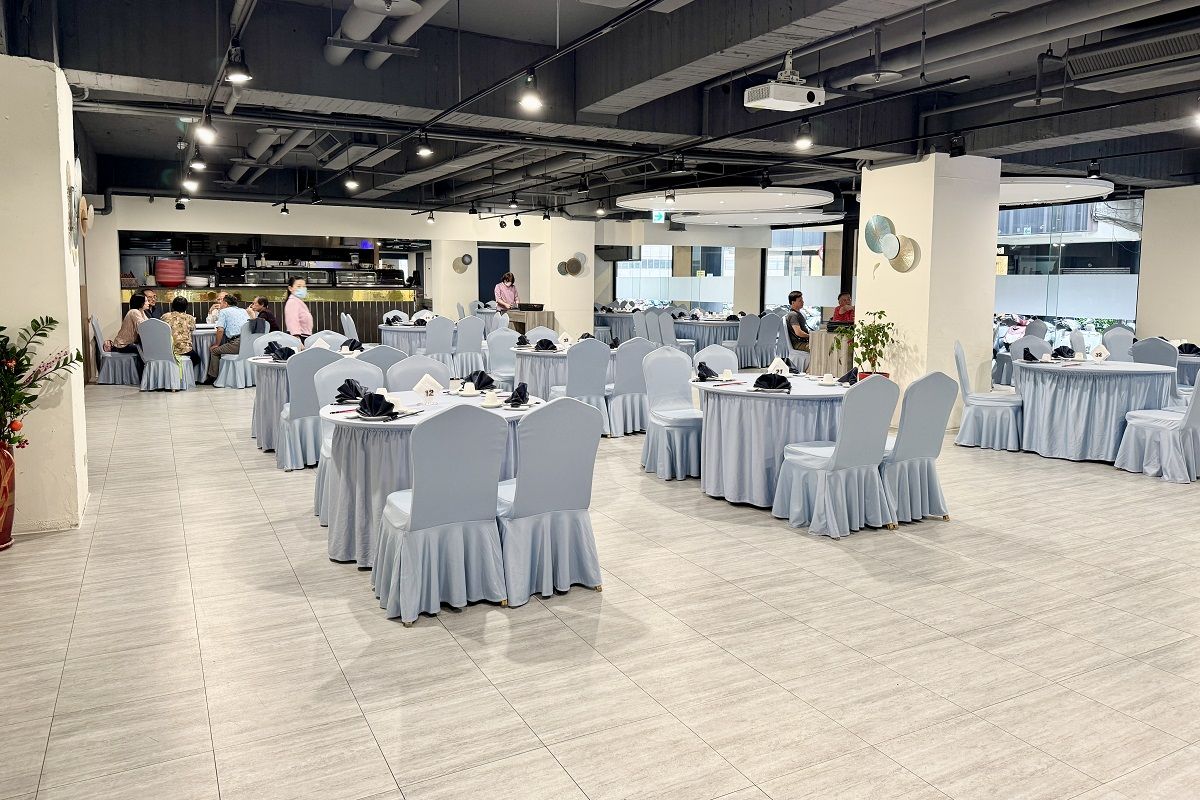 【台北中山站美食】長春亰華海鮮餐廳 2025：櫻桃烤鴨三吃+龍蝦+生猛海鮮都吃得到，經濟實惠的聚餐餐廳 7036