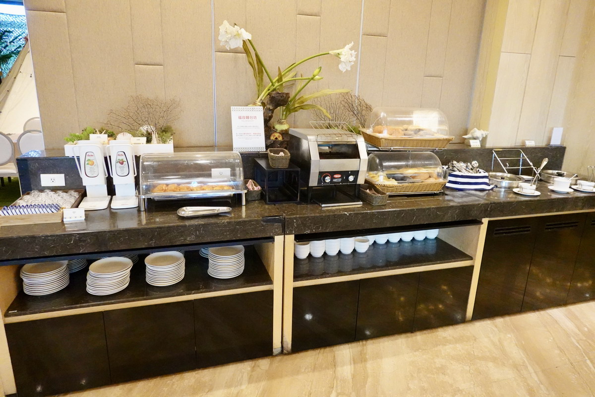 【新北淡水美食】淡水福容飯店田園西餐廳 Arcadia 2025:週末晚間松葉蟹腳吃到飽的快樂時光,煙火日加碼龍蝦!北海岸吃到飽自助餐指標 7040 【新北淡水美食】淡水福容飯店田園西餐廳 Arcadia 2025:週末晚間松葉蟹腳吃到飽的快樂時光,煙火日加碼龍蝦!北海岸吃到飽自助餐指標 7040