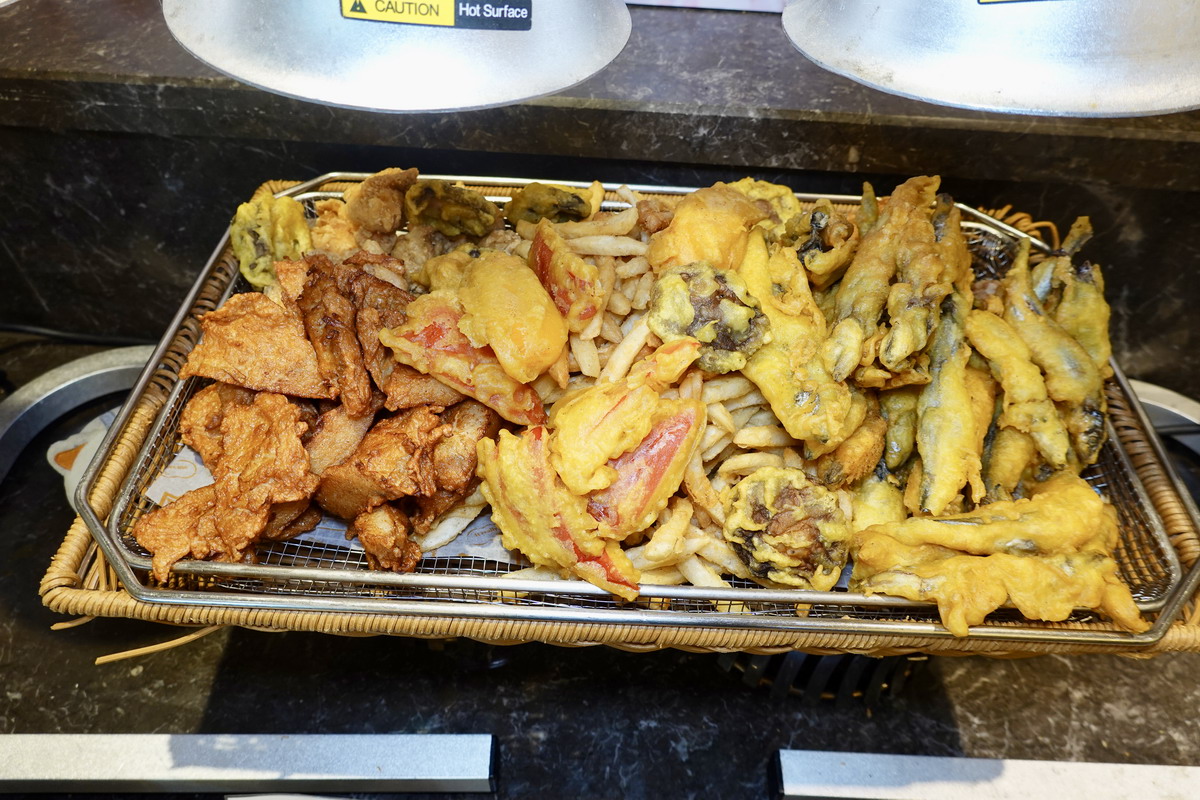 【新北淡水美食】淡水福容飯店田園西餐廳 Arcadia 2025:週末晚間松葉蟹腳吃到飽的快樂時光,煙火日加碼龍蝦!北海岸吃到飽自助餐指標 7040 【新北淡水美食】淡水福容飯店田園西餐廳 Arcadia 2025:週末晚間松葉蟹腳吃到飽的快樂時光,煙火日加碼龍蝦!北海岸吃到飽自助餐指標 7040