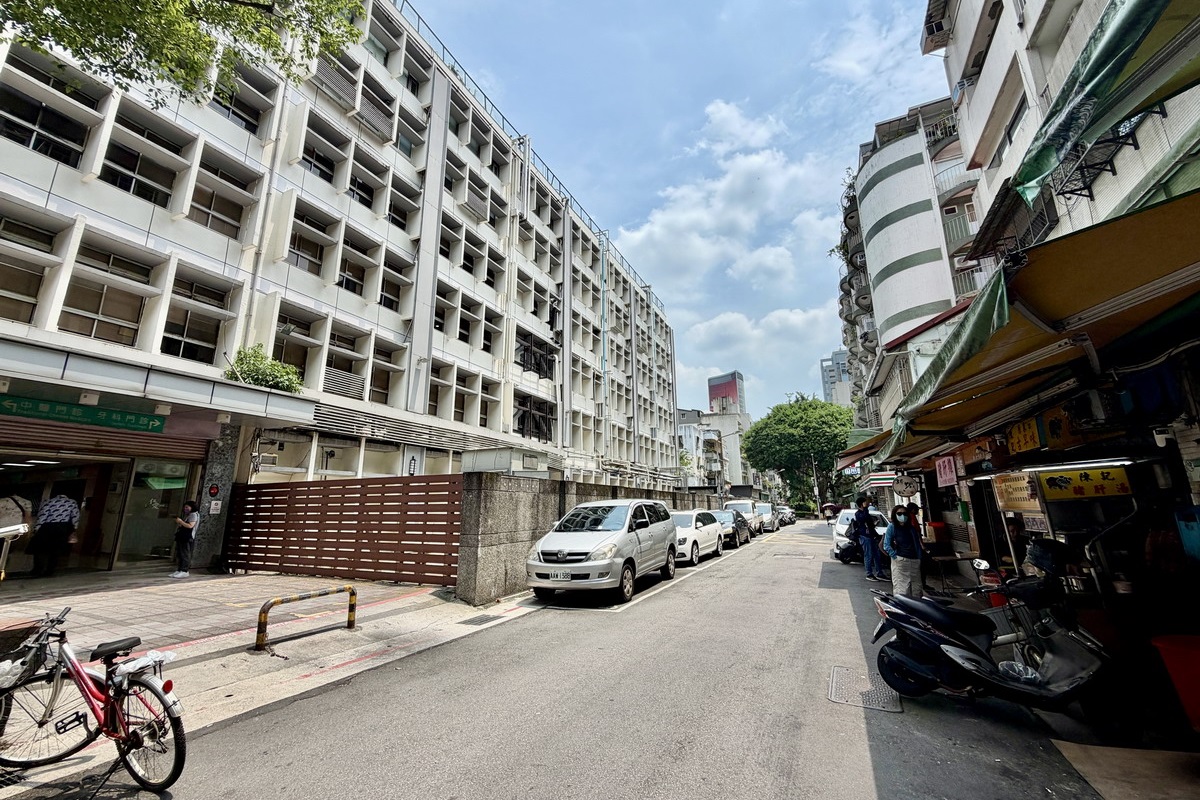 【台北大安站美食】陳鐵心拌拌麵豬肝湯 2026：台北頂級豬肝湯，豬肝大片軟嫩無腥，充滿台灣古早味，還有香噴噴麻醬麵和油潤魯肉飯 7369