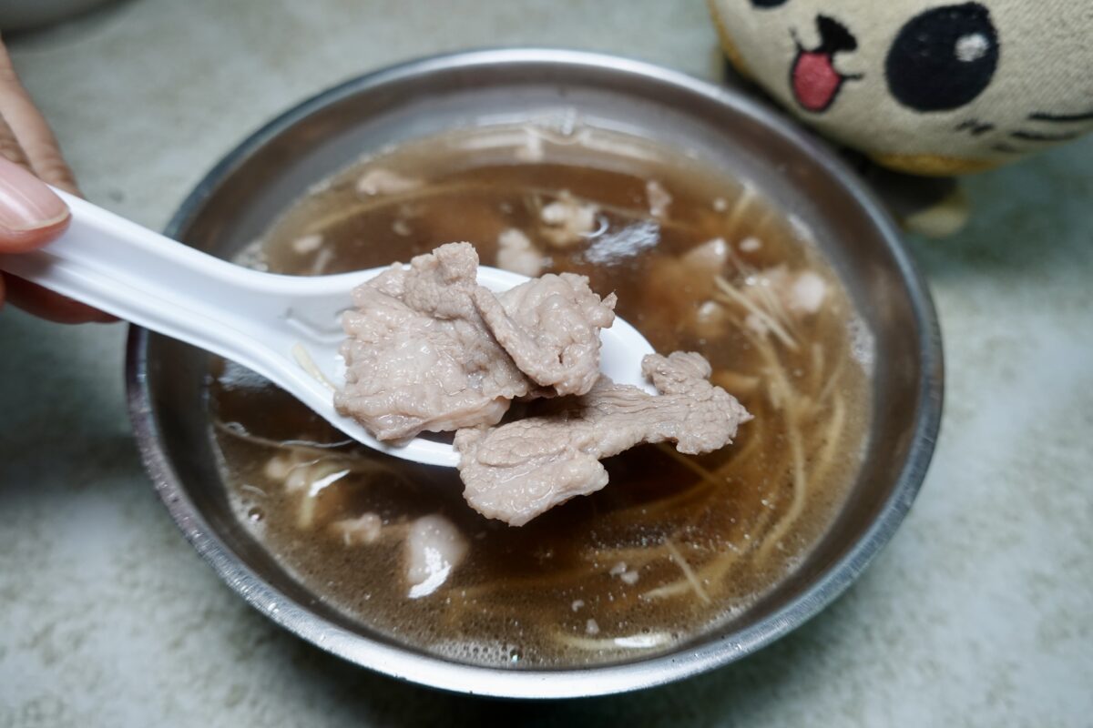 【新北市板橋區美食】葉家藥燉排骨 2025:米其林必比登新入榜,排隊藥燉排骨、當歸羊肉,但魯肉飯才是必吃!一直開到半夜1點,夜貓宵夜店 7077 【新北市板橋區美食】葉家藥燉排骨 2025:米其林必比登新入榜,排隊藥燉排骨、當歸羊肉,但魯肉飯才是必吃!一直開到半夜1點,夜貓宵夜店 7077