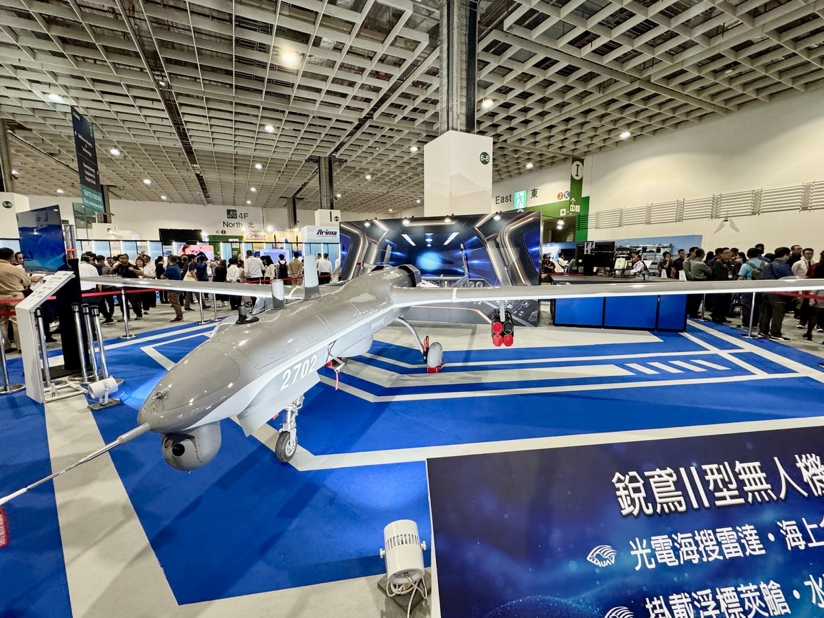 【軍事展覽】台北國際航太暨國防工業展 TADTE 2025：M1A2T戰車、HIMARS海馬斯火箭車、強弓戰術導彈、無人機、無人艇，近年最精彩的國防展 7083