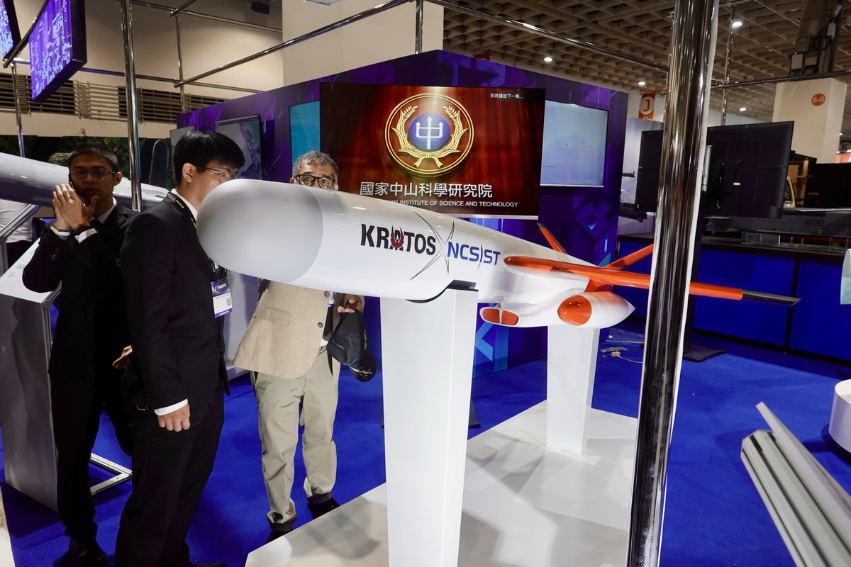 【軍事展覽】台北國際航太暨國防工業展 TADTE 2025：M1A2T戰車、HIMARS海馬斯火箭車、強弓戰術導彈、無人機、無人艇，近年最精彩的國防展 7083
