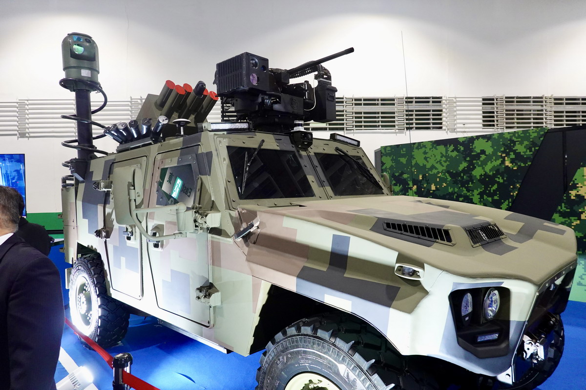 【軍事展覽】台北國際航太暨國防工業展 TADTE 2025：M1A2T戰車、HIMARS海馬斯火箭車、強弓戰術導彈、無人機、無人艇，近年最精彩的國防展 7083
