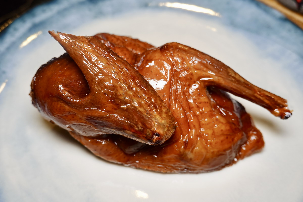 【台北小巨蛋站美食】麟聚 LIN JU Modern Chinese Cuisine 2025：在高雅私密的空間享受經典粵菜，乳鴿、小乳鴨、煲仔飯齊出，午間套餐平假日同價太超值 7086