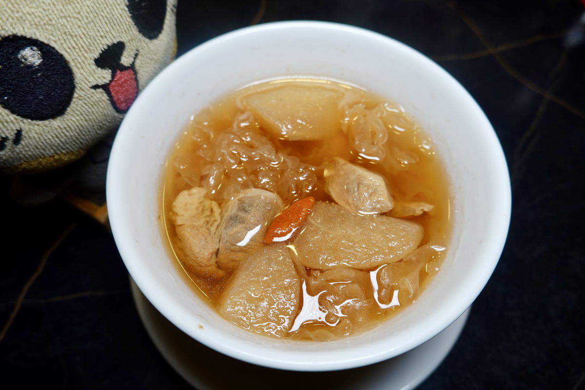 【台北小巨蛋站美食】麟聚 LIN JU Modern Chinese Cuisine 2025：在高雅私密的空間享受經典粵菜，乳鴿、小乳鴨、煲仔飯齊出，午間套餐平假日同價太超值 7086