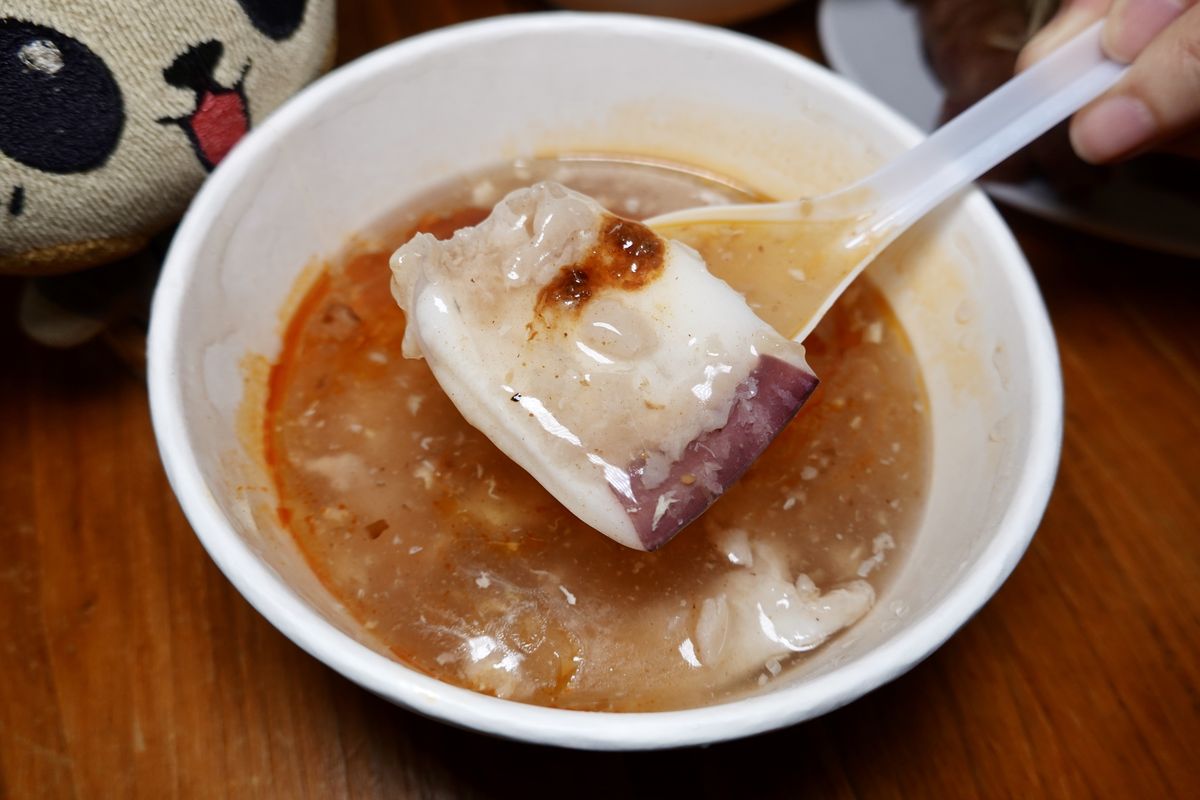 【台北龍山寺站美食】萬華世界下午酒場 2025：新富町文化市場古蹟裡的居酒屋，不但白天就開喝，還可以自己DIY辦桌（多餃舍水餃、新富市場）7087