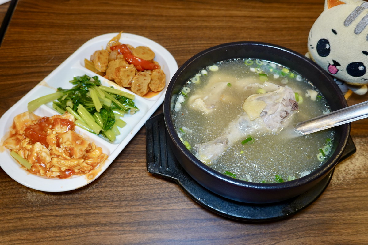 【台北南京復興站美食】福生園鐵板快餐 2025：大隻肥美鯖魚香氣迷人，便當簡餐經濟實惠，內用白飯吃到飽，興安街學生型平價便當店 7155