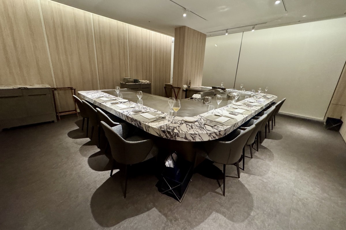 【台北劍南站美食】鐵板教父 Iron Chef Teppanyaki & Wine 2025:米其林入選鐵板燒,食材新鮮、醬汁特別,包廂聚餐舒適又有隱私 7111 【台北劍南站美食】鐵板教父 Iron Chef Teppanyaki & Wine 2025:米其林入選鐵板燒,食材新鮮、醬汁特別,包廂聚餐舒適又有隱私 7111