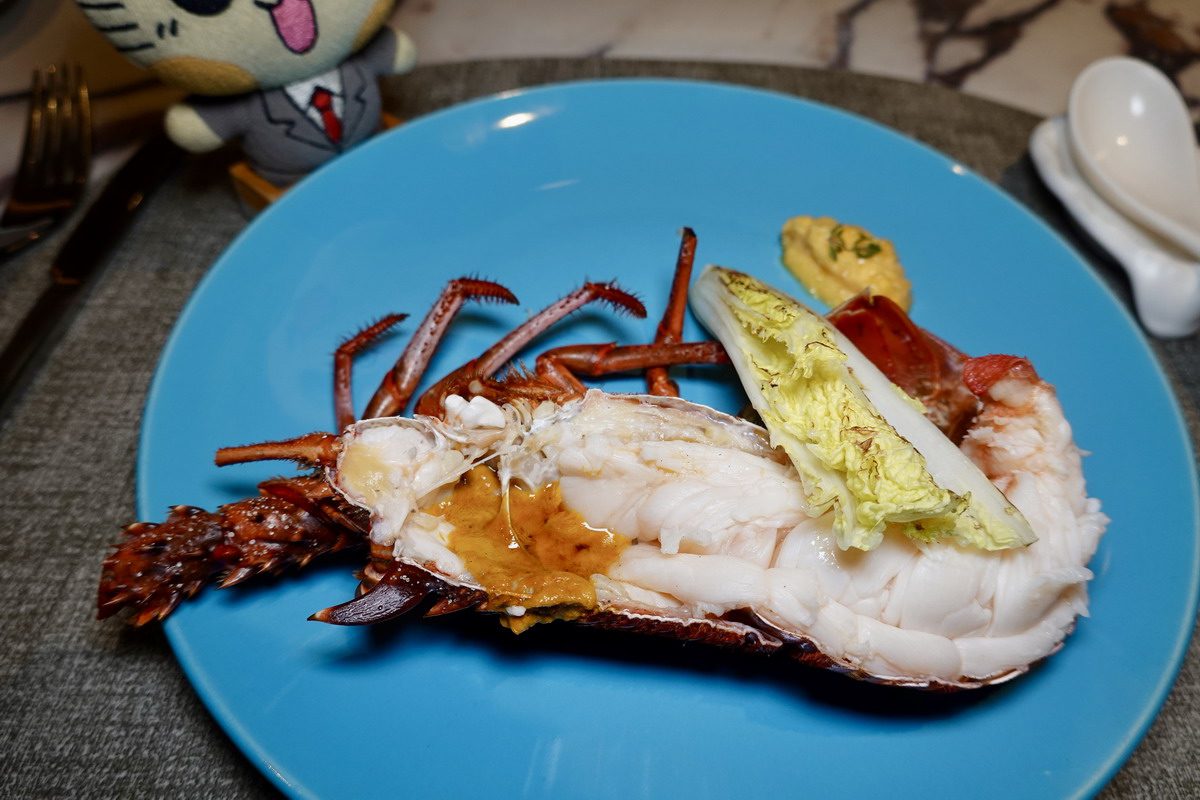 【台北劍南站美食】鐵板教父 Iron Chef Teppanyaki & Wine 2025:米其林入選鐵板燒,食材新鮮、醬汁特別,包廂聚餐舒適又有隱私 7111 【台北劍南站美食】鐵板教父 Iron Chef Teppanyaki & Wine 2025:米其林入選鐵板燒,食材新鮮、醬汁特別,包廂聚餐舒適又有隱私 7111