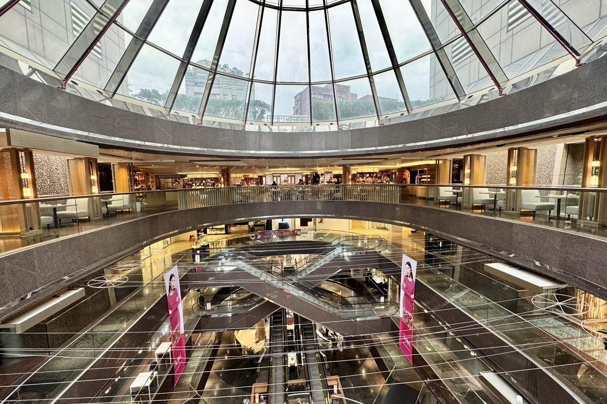 【台北六張犁站美食】香格里拉台北遠東國際飯店遠東Cafe吃到飽自助餐 2025:感蟹季登場,松葉蟹腳和螃蟹海鮮滿滿吃到飽,還吃得到鼎泰豐點心 7119 【台北六張犁站美食】香格里拉台北遠東國際飯店遠東Cafe吃到飽自助餐 2025:感蟹季登場,松葉蟹腳和螃蟹海鮮滿滿吃到飽,還吃得到鼎泰豐點心 7119