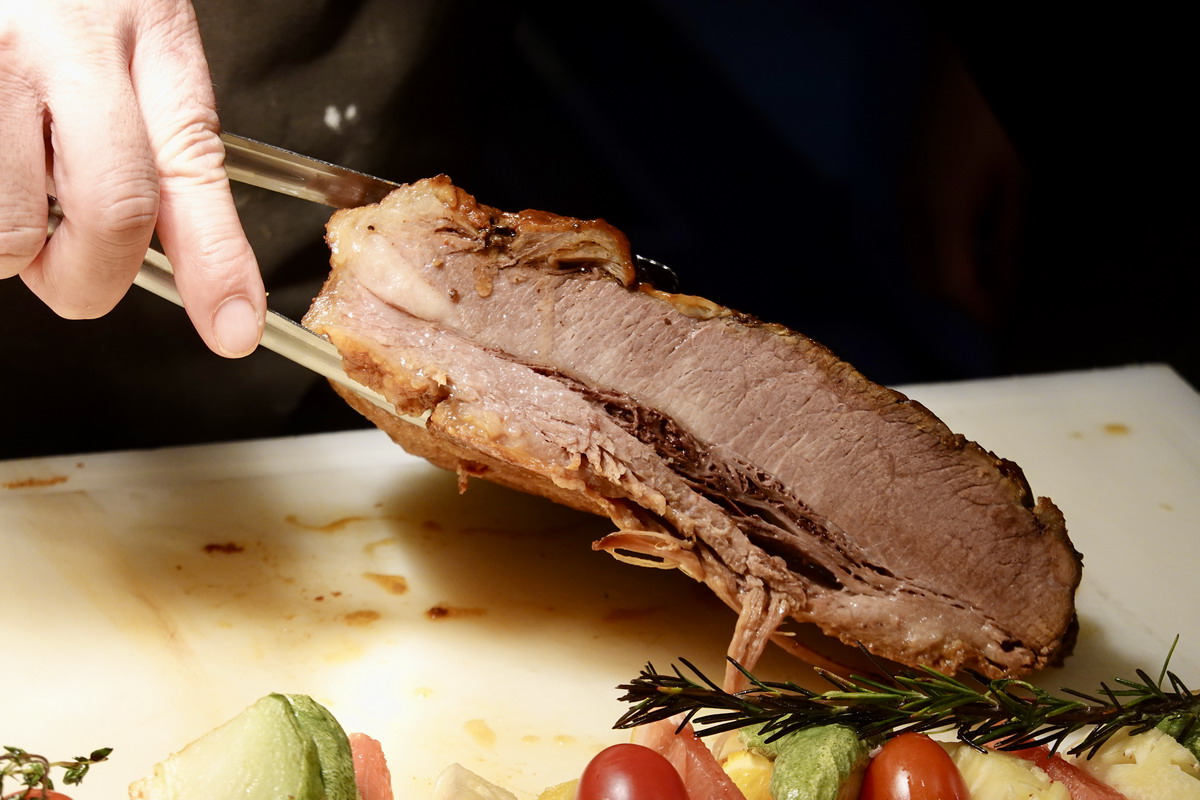 【台北六張犁站美食】香格里拉台北遠東國際飯店遠東Cafe吃到飽自助餐 2025:感蟹季登場,松葉蟹腳和螃蟹海鮮滿滿吃到飽,還吃得到鼎泰豐點心 7119 【台北六張犁站美食】香格里拉台北遠東國際飯店遠東Cafe吃到飽自助餐 2025:感蟹季登場,松葉蟹腳和螃蟹海鮮滿滿吃到飽,還吃得到鼎泰豐點心 7119