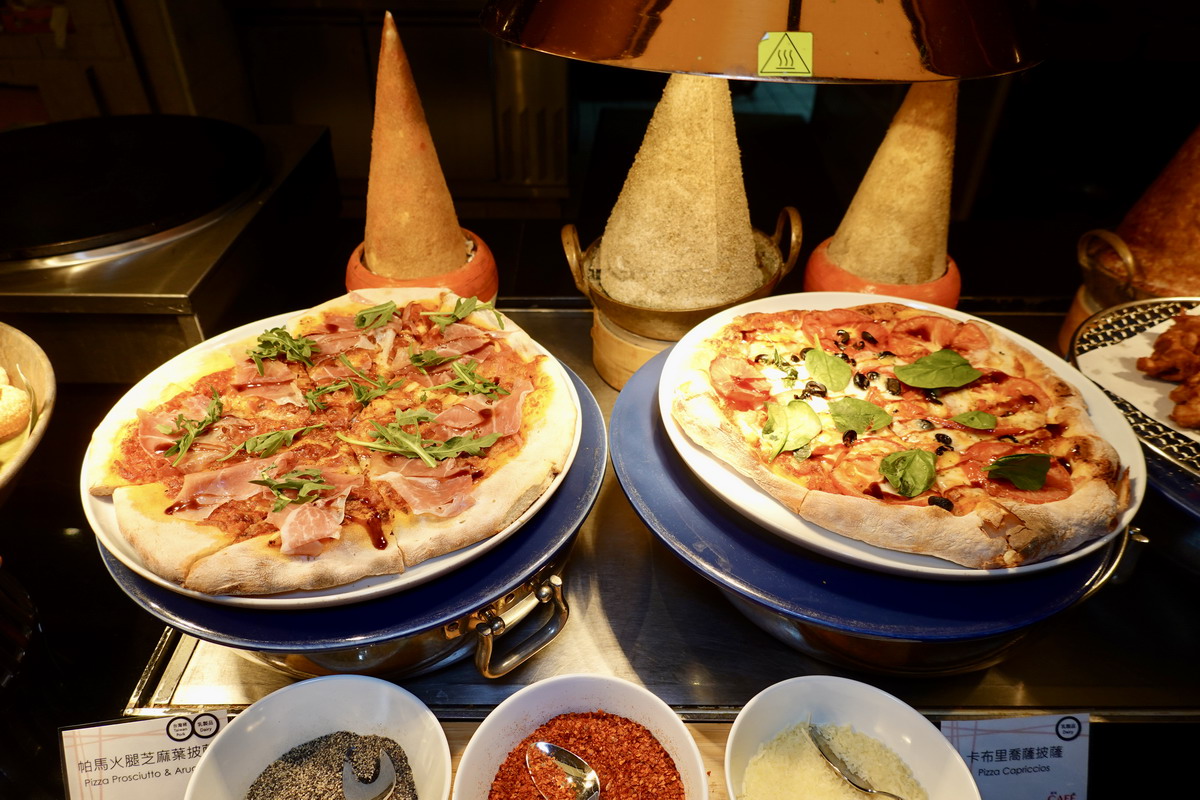 【台北六張犁站美食】香格里拉台北遠東國際飯店遠東Cafe吃到飽自助餐 2025:感蟹季登場,松葉蟹腳和螃蟹海鮮滿滿吃到飽,還吃得到鼎泰豐點心 7119 【台北六張犁站美食】香格里拉台北遠東國際飯店遠東Cafe吃到飽自助餐 2025:感蟹季登場,松葉蟹腳和螃蟹海鮮滿滿吃到飽,還吃得到鼎泰豐點心 7119