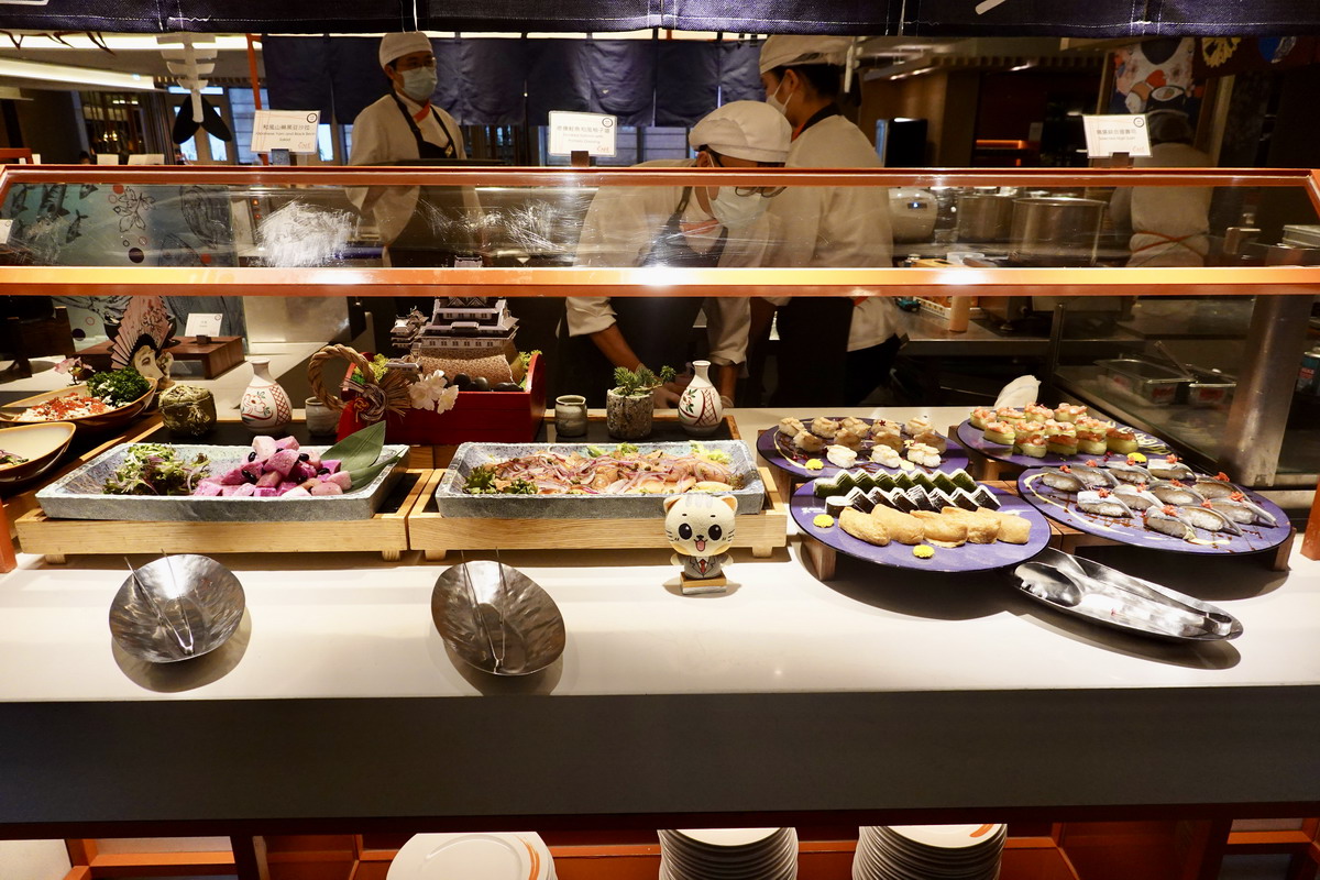 【台北六張犁站美食】香格里拉台北遠東國際飯店遠東Cafe吃到飽自助餐 2025:感蟹季登場,松葉蟹腳和螃蟹海鮮滿滿吃到飽,還吃得到鼎泰豐點心 7119 【台北六張犁站美食】香格里拉台北遠東國際飯店遠東Cafe吃到飽自助餐 2025:感蟹季登場,松葉蟹腳和螃蟹海鮮滿滿吃到飽,還吃得到鼎泰豐點心 7119