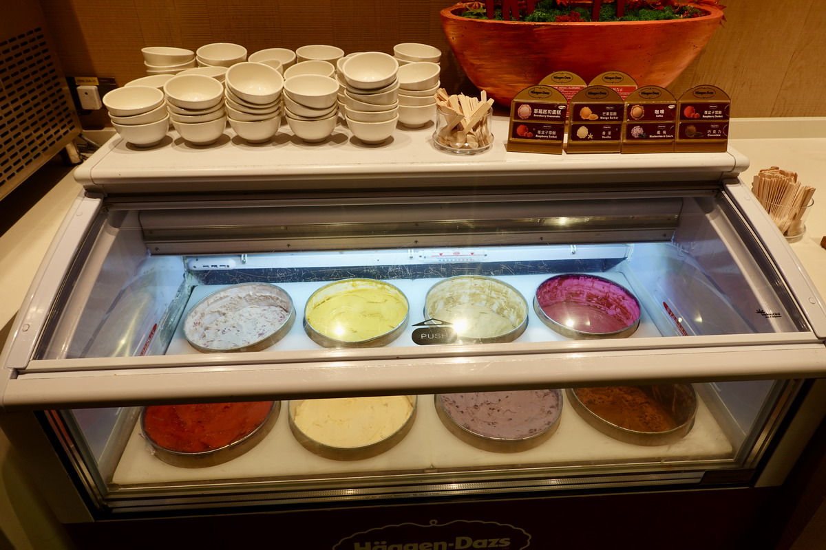 【台北六張犁站美食】香格里拉台北遠東國際飯店遠東Cafe吃到飽自助餐 2025:感蟹季登場,松葉蟹腳和螃蟹海鮮滿滿吃到飽,還吃得到鼎泰豐點心 7119 【台北六張犁站美食】香格里拉台北遠東國際飯店遠東Cafe吃到飽自助餐 2025:感蟹季登場,松葉蟹腳和螃蟹海鮮滿滿吃到飽,還吃得到鼎泰豐點心 7119