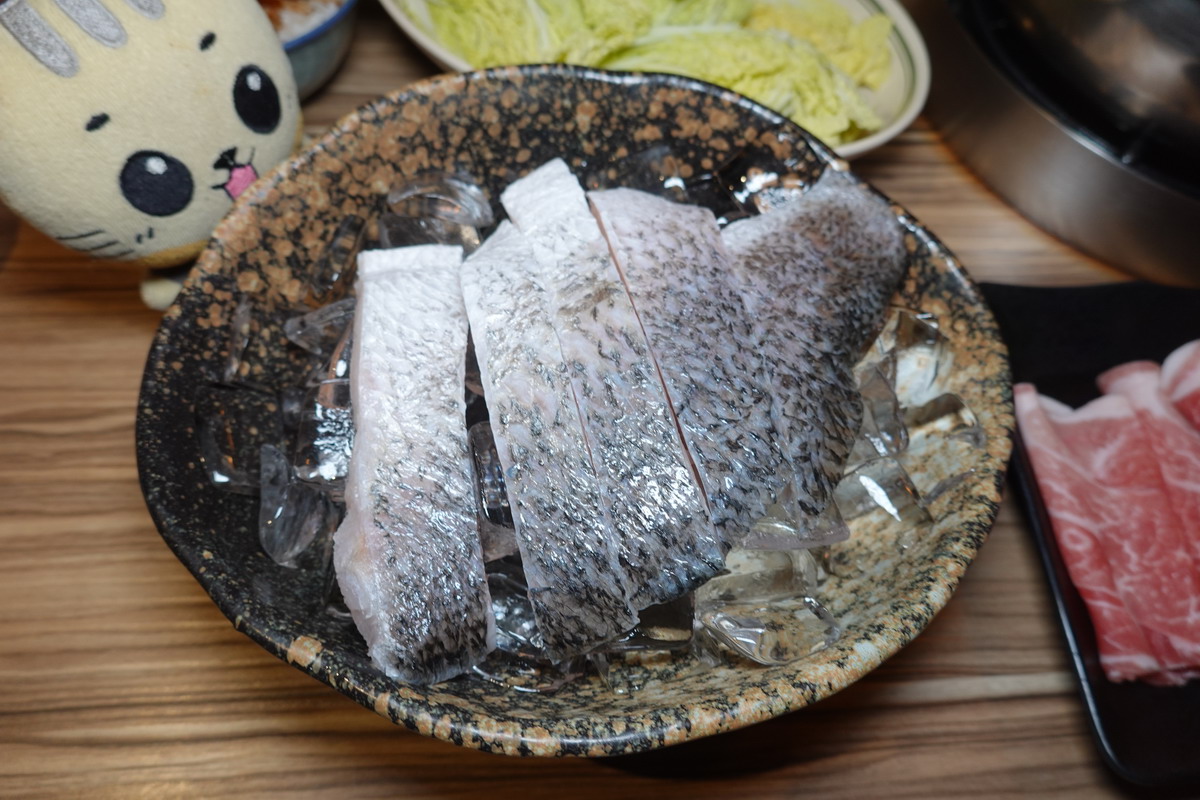 【台北忠孝敦化站美食】波記私宅打邊爐 2025：港式復古裝潢加上特色港式火鍋，張信哲《屬於我們的故事》MV拍攝場景 7122