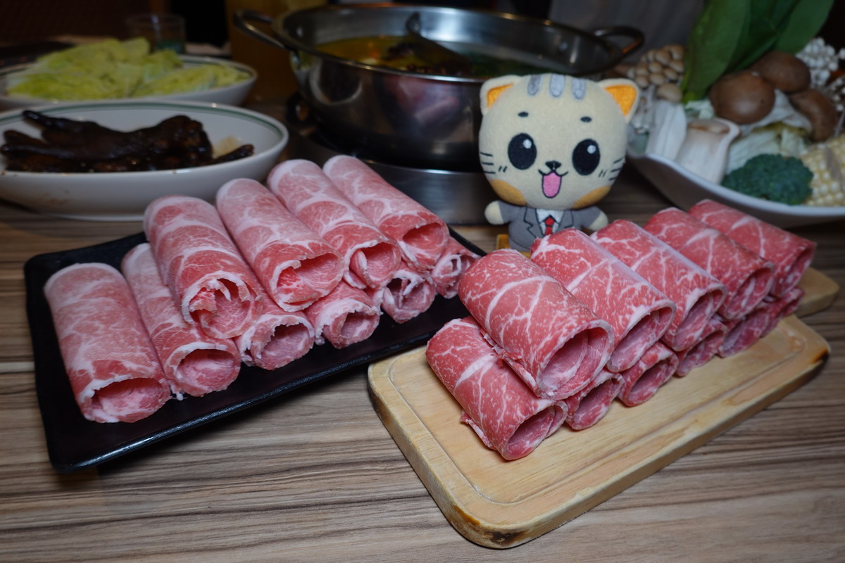 【台北忠孝敦化站美食】波記私宅打邊爐 2025：港式復古裝潢加上特色港式火鍋，張信哲《屬於我們的故事》MV拍攝場景 7122