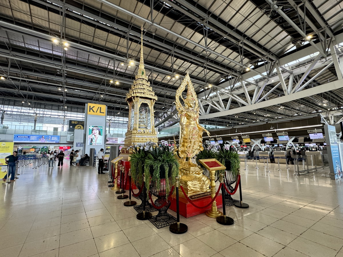 【泰國曼谷旅遊】搬家了喔！傳說中JCB信用卡免費享受素萬那普機場（BKK）Miracle貴賓室，2025最新資訊在這裡，空間變小囉 7134