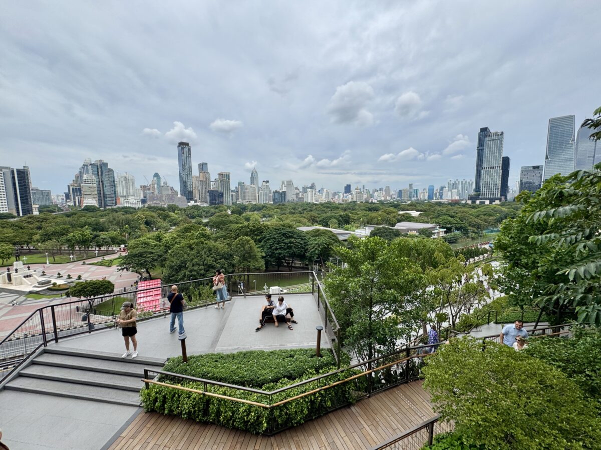 【泰國曼谷旅遊】都喜中央公園 Dusit Central Park 2025:在屋頂上建森林真是太狂了!曼谷最新開幕百貨商城,位在捷運和空鐵交界,交通超便利,曼谷逛街新樂園 7138 【泰國曼谷旅遊】都喜中央公園 Dusit Central Park 2025:在屋頂上建森林真是太狂了!曼谷最新開幕百貨商城,位在捷運和空鐵交界,交通超便利,曼谷逛街新樂園 7138