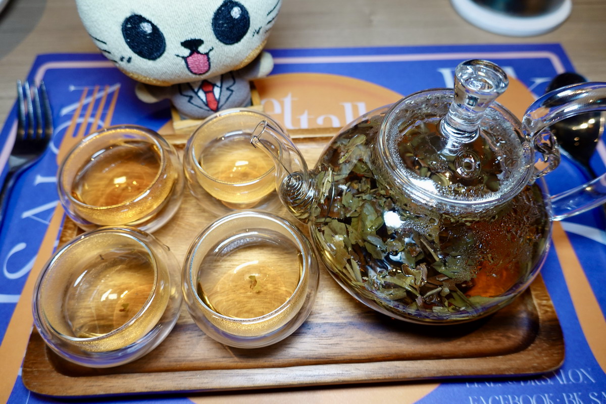 【泰國曼谷美食】BK SALON 2025:超級網美風浪漫餐廳,純白竹簍造型超好拍,米其林名廚餐點,同時也是咖啡廳、小酒吧和寵物友善餐廳,連寵物都有專屬菜單呢 7139 【泰國曼谷美食】BK SALON 2025:超級網美風浪漫餐廳,純白竹簍造型超好拍,米其林名廚餐點,同時也是咖啡廳、小酒吧和寵物友善餐廳,連寵物都有專屬菜單呢 7139