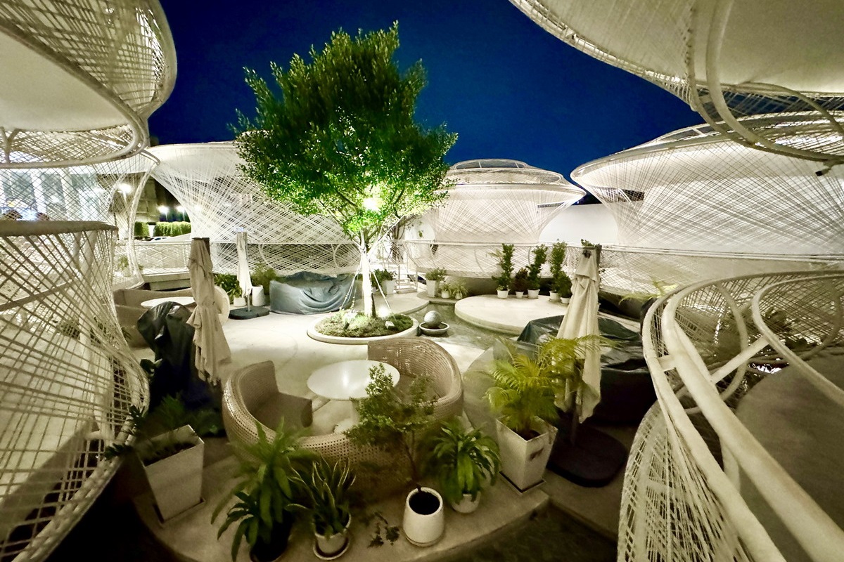 【泰國曼谷美食】BK SALON 2025:超級網美風浪漫餐廳,純白竹簍造型超好拍,米其林名廚餐點,同時也是咖啡廳、小酒吧和寵物友善餐廳,連寵物都有專屬菜單呢 7139 【泰國曼谷美食】BK SALON 2025:超級網美風浪漫餐廳,純白竹簍造型超好拍,米其林名廚餐點,同時也是咖啡廳、小酒吧和寵物友善餐廳,連寵物都有專屬菜單呢 7139