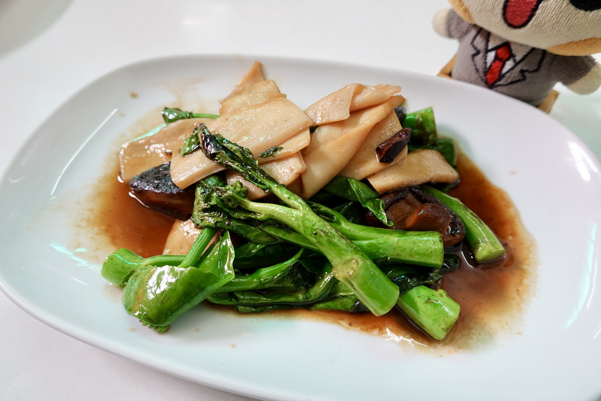 【泰國曼谷美食】痣姐熱炒 Jay Fai 2025：帶護目鏡炒菜的曼谷傳奇，路邊小店得到米其林一星，觀光客朝聖名店 7140