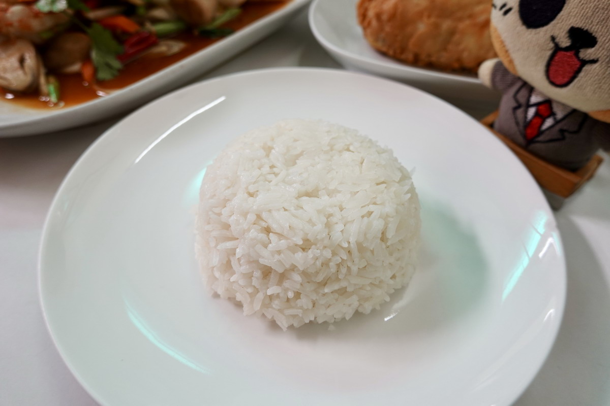 【泰國曼谷美食】痣姐熱炒 Jay Fai 2025：帶護目鏡炒菜的曼谷傳奇，路邊小店得到米其林一星，觀光客朝聖名店 7140