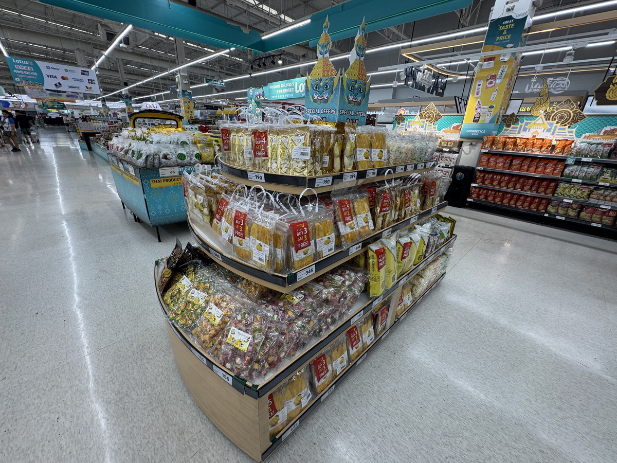 【泰國曼谷旅遊】泰國易初蓮花超市 Lotus’s Supermarket 2025：到泰國不要只知道「Big C」啊！另一家「蓮花超市」也很好逛喔！7146