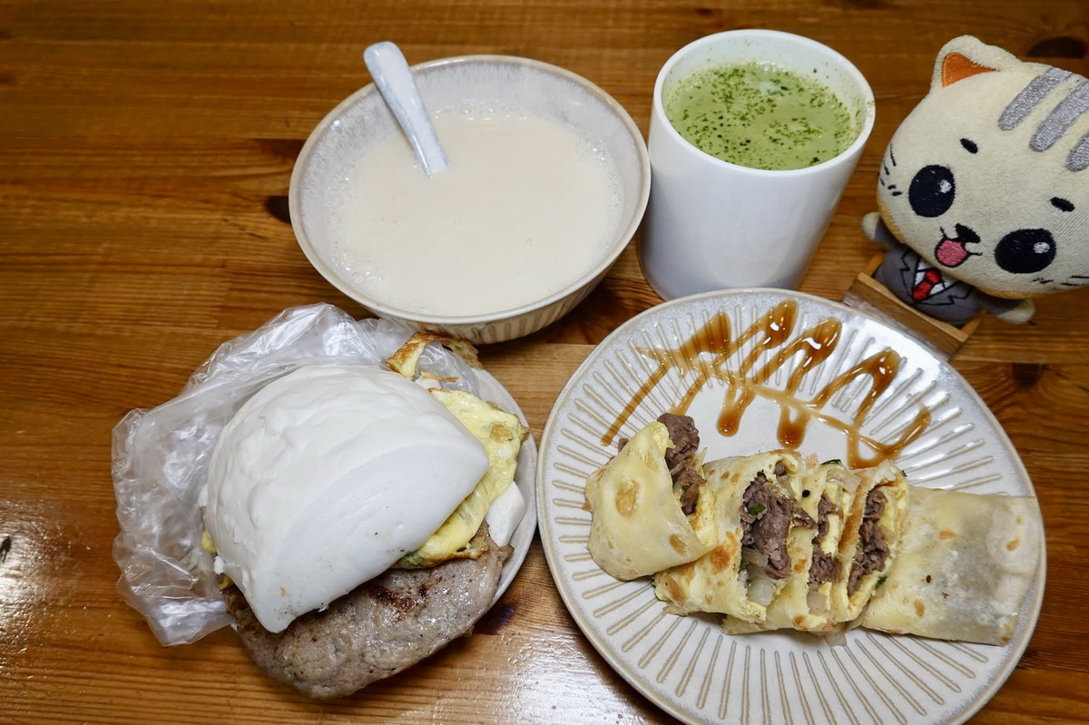 網站近期文章：【台北國父記念館站美食】老漿家 OHsoymilk 台北延吉店 2025：「輝達」黃仁勳上門！阜杭豆漿抱歉了，現在外國觀光客排隊新歡是這家，24h不睡覺中式早餐豆漿店 7150