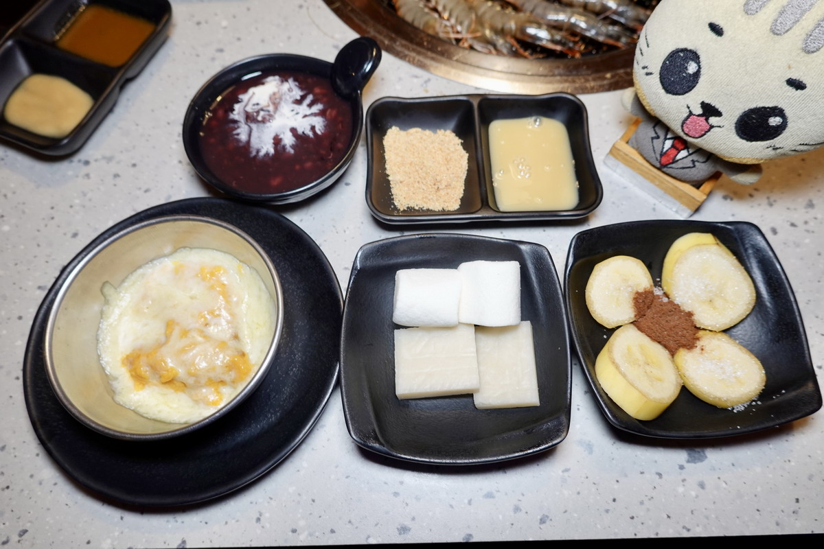 【新北新莊新莊站美食】Oh ! Yaki 精緻燒肉吃到飽-新莊店 2025：599起燒肉吃到飽，平日晚上9點後進場吃宵夜還打88折，搭捷運過來吃都划算！7152