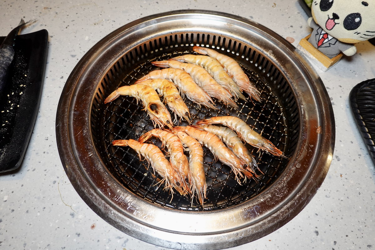 【新北新莊新莊站美食】Oh ! Yaki 精緻燒肉吃到飽-新莊店 2025：599起燒肉吃到飽，平日晚上9點後進場吃宵夜還打88折，搭捷運過來吃都划算！7152