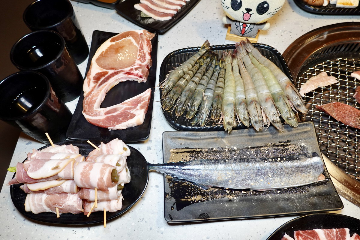 【新北新莊新莊站美食】Oh ! Yaki 精緻燒肉吃到飽-新莊店 2025：599起燒肉吃到飽，平日晚上9點後進場吃宵夜還打88折，搭捷運過來吃都划算！7152