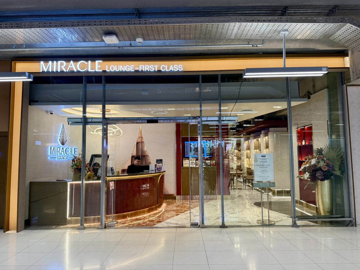 【泰國曼谷旅遊】傳說中JCB信用卡友免費享受素萬那普機場(BKK)Miracle Lounge 貴賓室(G區)2026全新裝潢升級回歸,24小時服務享用Buffet吃到飽自助餐 7210 【泰國曼谷旅遊】傳說中JCB信用卡友免費享受素萬那普機場(BKK)Miracle Lounge 貴賓室(G區)2026全新裝潢升級回歸,24小時服務享用Buffet吃到飽自助餐 7210