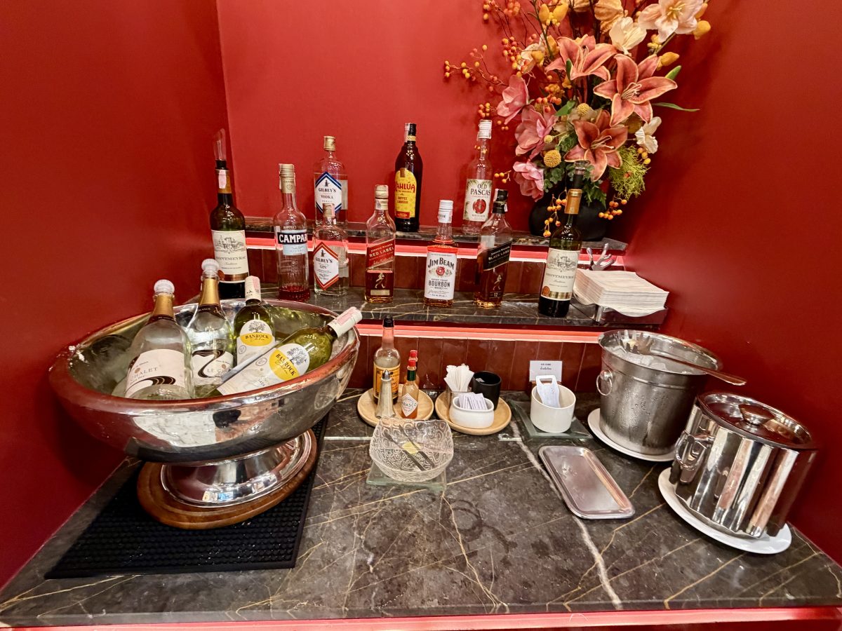 【泰國曼谷旅遊】傳說中JCB信用卡友免費享受素萬那普機場(BKK)Miracle Lounge 貴賓室(G區)2026全新裝潢升級回歸,24小時服務享用Buffet吃到飽自助餐 7210 【泰國曼谷旅遊】傳說中JCB信用卡友免費享受素萬那普機場(BKK)Miracle Lounge 貴賓室(G區)2026全新裝潢升級回歸,24小時服務享用Buffet吃到飽自助餐 7210