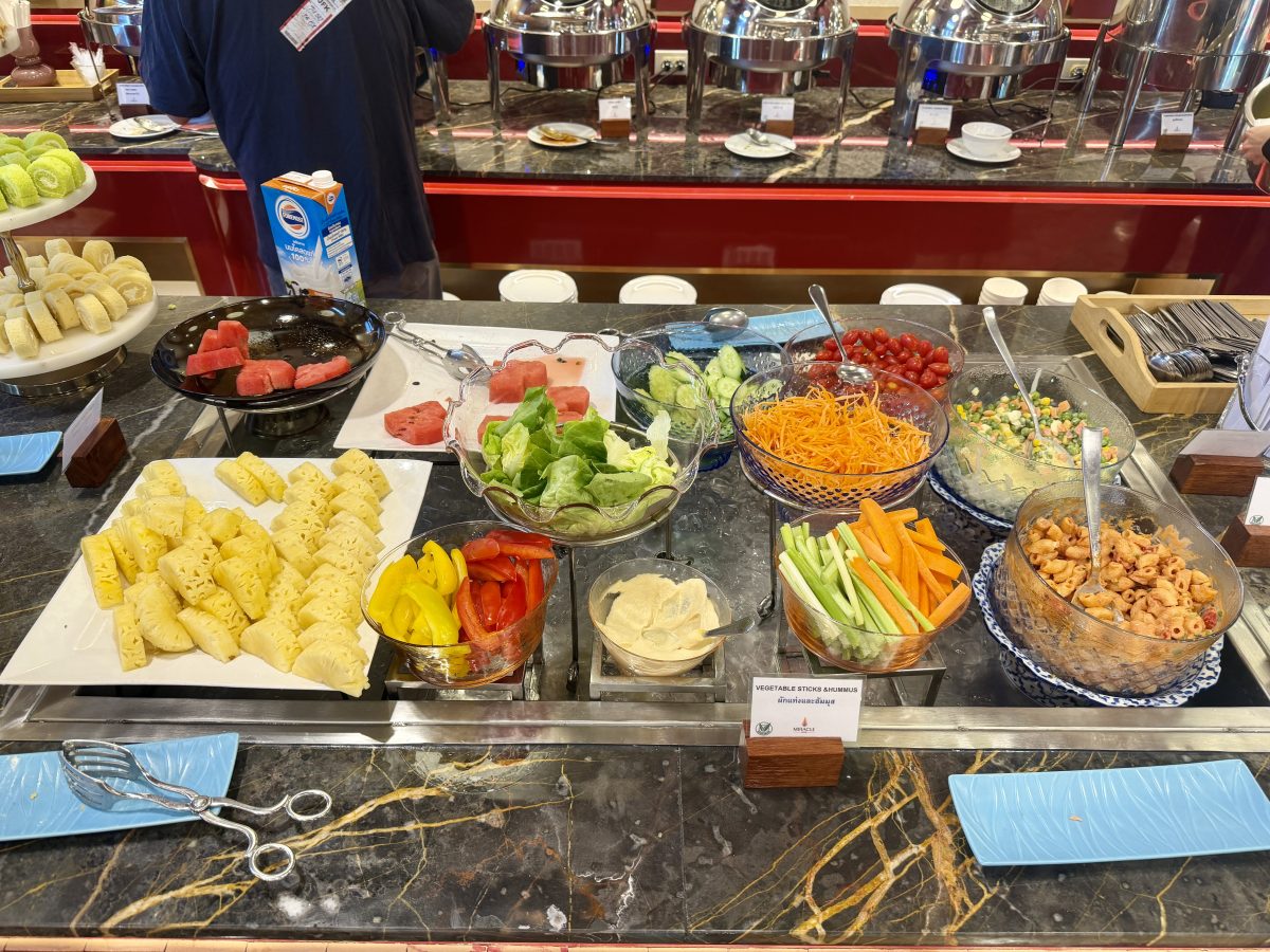 【泰國曼谷旅遊】傳說中JCB信用卡友免費享受素萬那普機場(BKK)Miracle Lounge 貴賓室(G區)2026全新裝潢升級回歸,24小時服務享用Buffet吃到飽自助餐 7210 【泰國曼谷旅遊】傳說中JCB信用卡友免費享受素萬那普機場(BKK)Miracle Lounge 貴賓室(G區)2026全新裝潢升級回歸,24小時服務享用Buffet吃到飽自助餐 7210