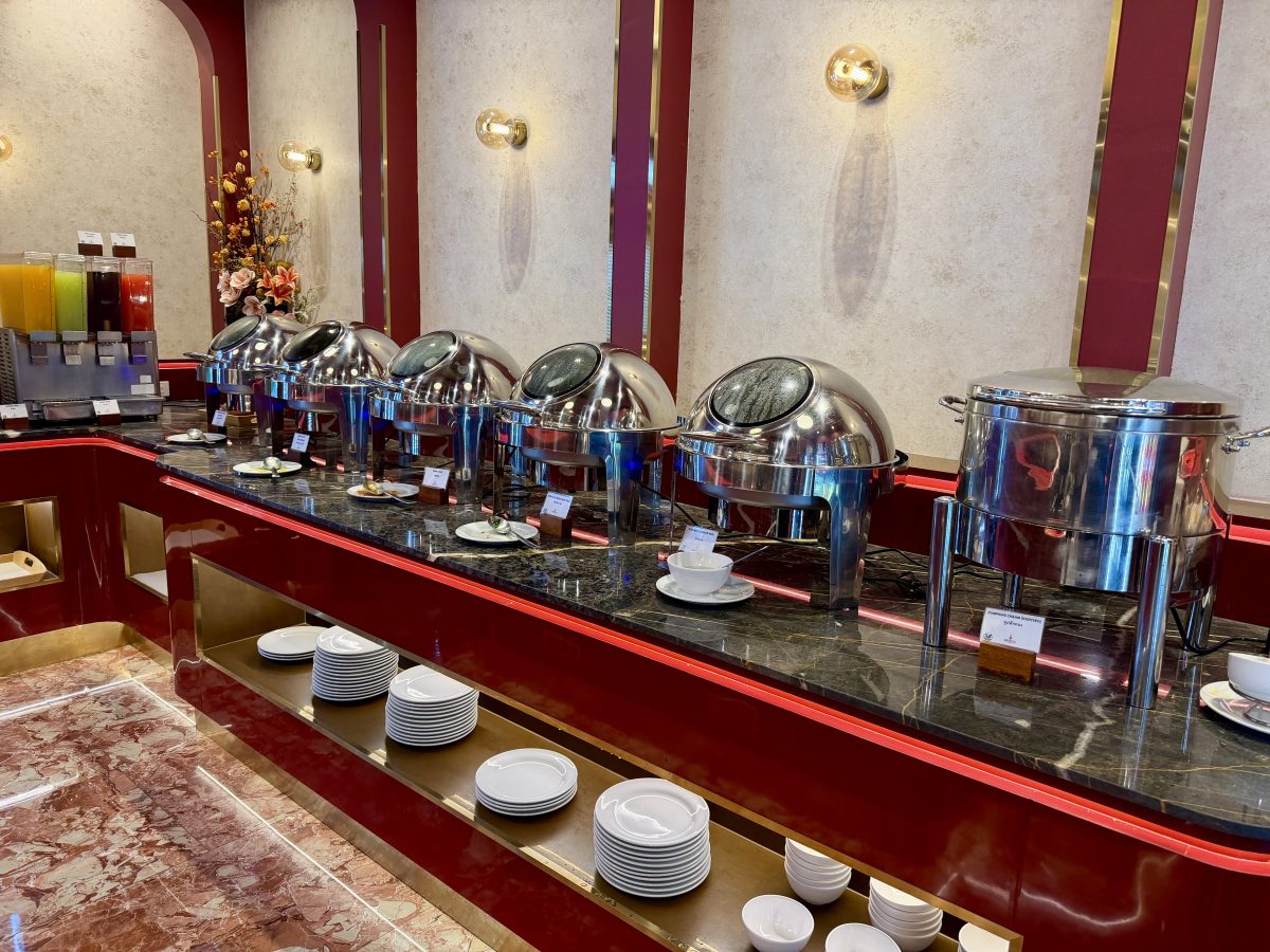 【泰國曼谷旅遊】傳說中JCB信用卡友免費享受素萬那普機場(BKK)Miracle Lounge 貴賓室(G區)2026全新裝潢升級回歸,24小時服務享用Buffet吃到飽自助餐 7210 【泰國曼谷旅遊】傳說中JCB信用卡友免費享受素萬那普機場(BKK)Miracle Lounge 貴賓室(G區)2026全新裝潢升級回歸,24小時服務享用Buffet吃到飽自助餐 7210