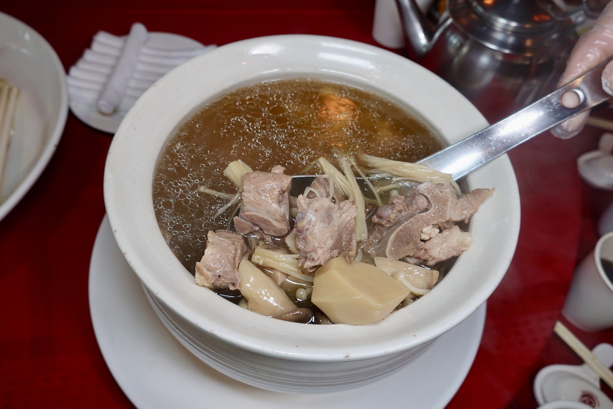 【台南新化美食】葉陶楊坊人文餐廳 2025：怎麼可能？滿滿一桌菜只要4000！天龍人感到震驚，團體客或開車出遊都很適合訂這家 7153