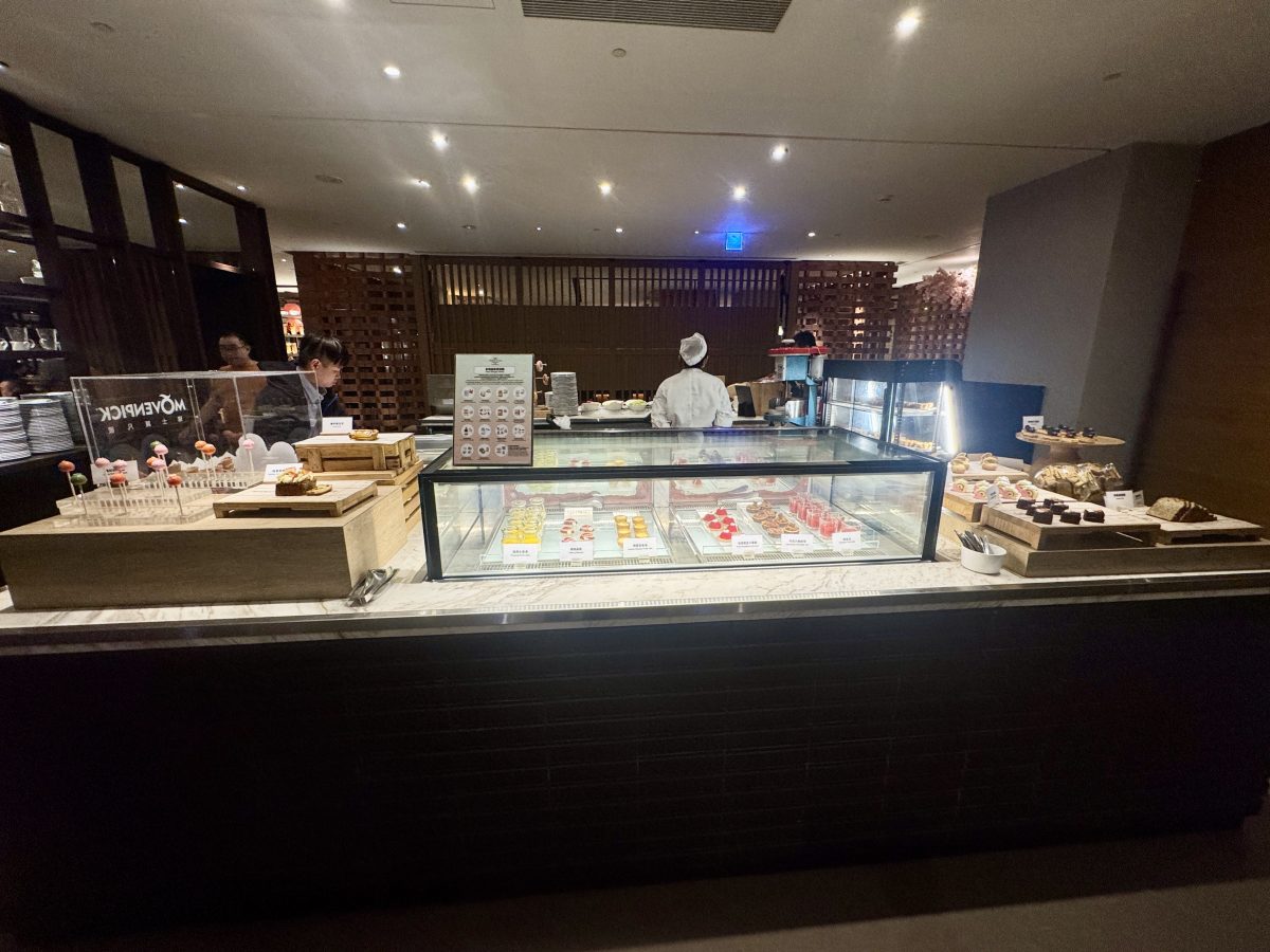 【台南安平區美食】台南大員皇冠假日酒店元素全日自助餐廳 2025：台南安平區的五星級酒店吃到飽自助餐，喝爆台南牛肉湯 7154