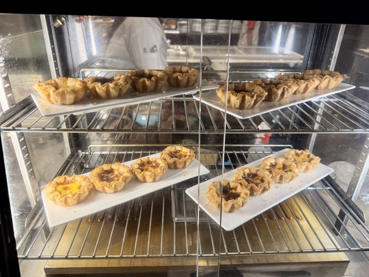 【台南安平區美食】台南大員皇冠假日酒店元素全日自助餐廳 2025：台南安平區的五星級酒店吃到飽自助餐，喝爆台南牛肉湯 7154