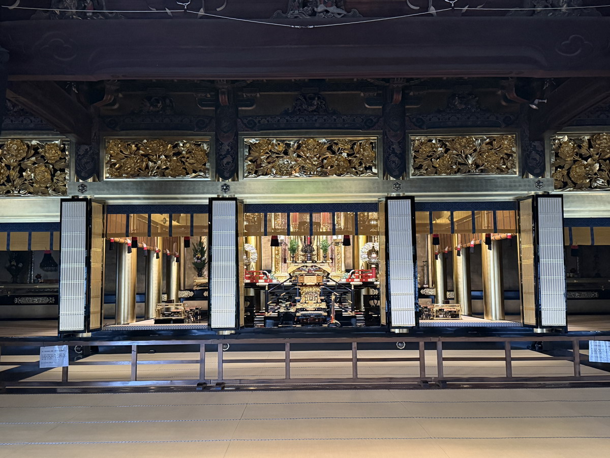 【日本京都旅遊】西本願寺：漂亮的大銀杏樹以及京都三大唐門之一、京都三大閣樓之一，世界遺產、日本國寶 7167