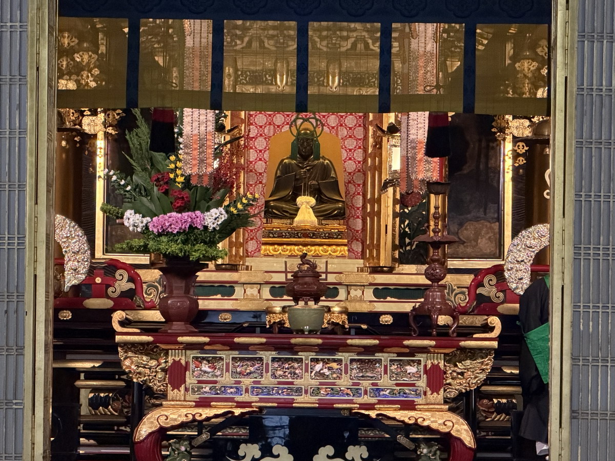 【日本京都旅遊】西本願寺：漂亮的大銀杏樹以及京都三大唐門之一、京都三大閣樓之一，世界遺產、日本國寶 7167