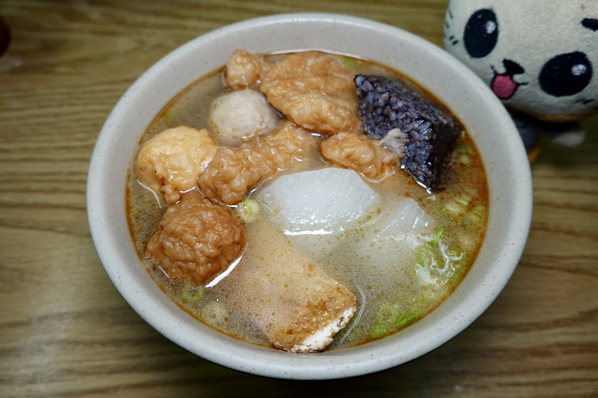 【台北後山埤站美食】阿來甜不辣:在地超過20年的老店,看到阿婆坐鎮就讓人安心,甜不辣可以加冬粉還可以無限加湯 7170 【台北後山埤站美食】阿來甜不辣:在地超過20年的老店,看到阿婆坐鎮就讓人安心,甜不辣可以加冬粉還可以無限加湯 7170